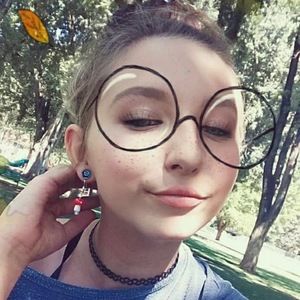 Meet your Posher, Kyra